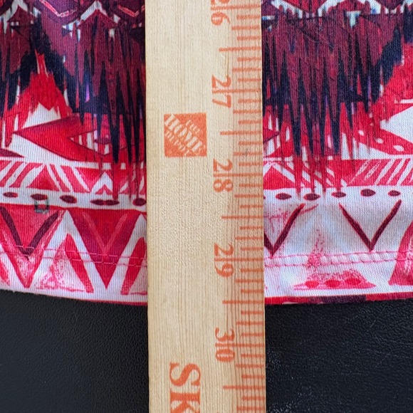 Catherines Ikat Geometric Print Sleevless Tank Top Plus Size 4X Red Pink Lace - Picture 7 of 10